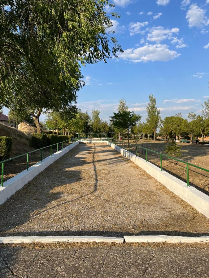 Vila Casa Marite Vivienda De Uso Turistico Campillo de Aranda Exteriér fotografie