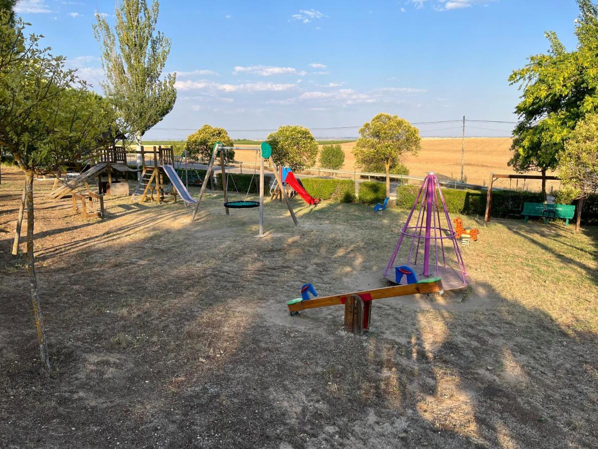 Vila Casa Marite Vivienda De Uso Turistico Campillo de Aranda Exteriér fotografie